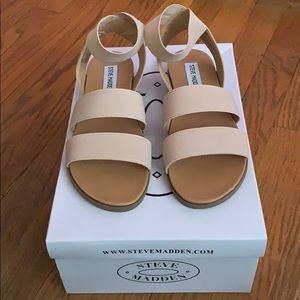 STEVE MADDEN SANDALS